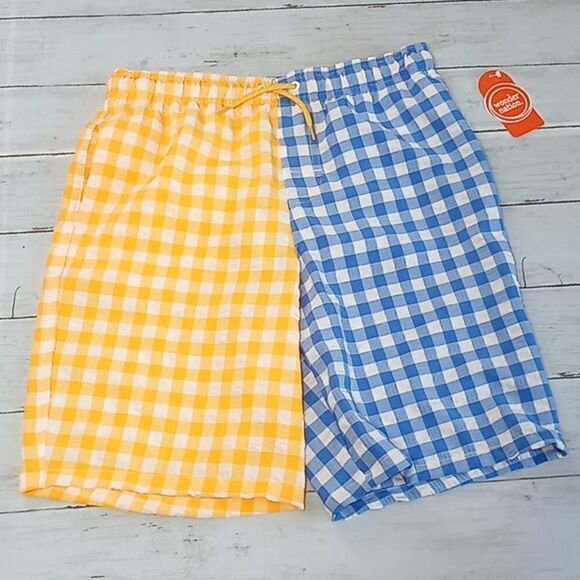 Boys 3 Pocket Swim Trunks With Mesh Lining - Picture 1 of 5